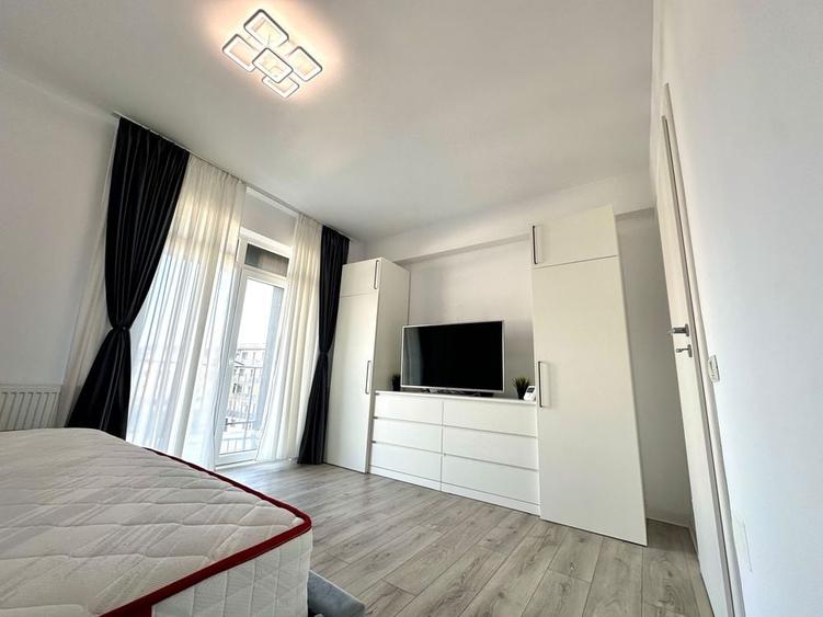 Apartament cu 3 camere decomandat în Fundeni