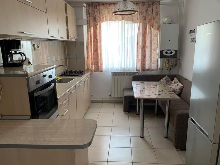 Apartament cu 2 camere semidecomandat în Groapa