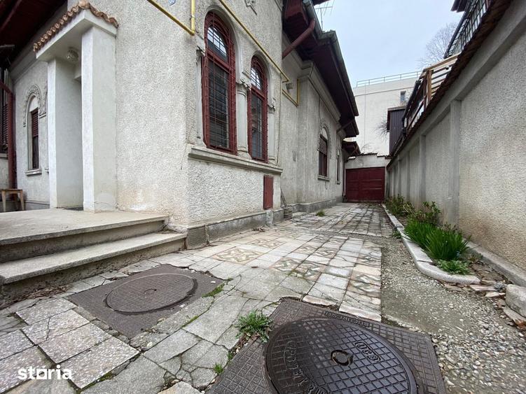 Casă cu 4 camere semidecomandat cu Teren 204 Mp în Floreasca