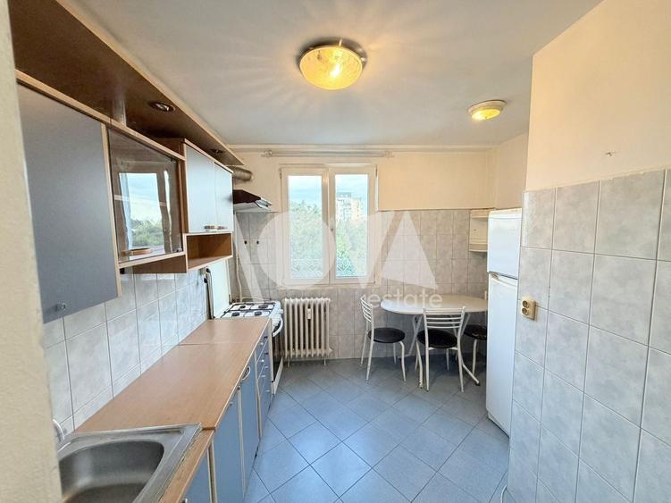 Apartament cu 3 camere decomandat în Valea Ialomiței