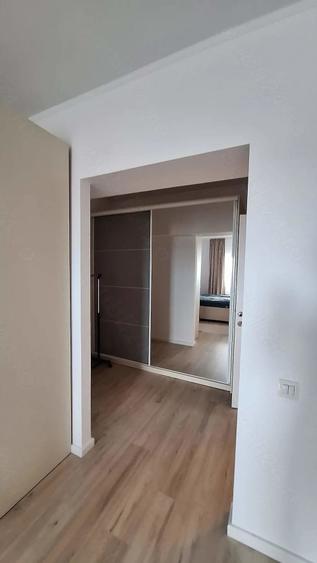 Apartament cu 2 camere decomandat în Valea Ialomiței