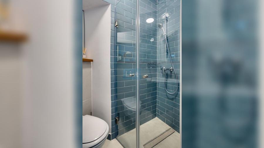 Apartament cu 4 camere semidecomandat, mobilat în Ultracentral