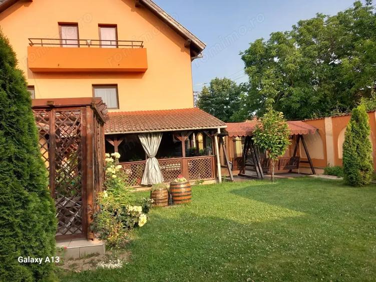 Casă cu 4 camere cu Teren 355 Mp în Botizului