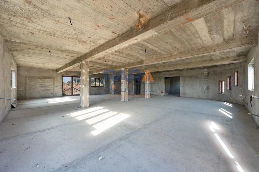 Casă cu 2 camere cu Teren 3600 Mp în Bâra