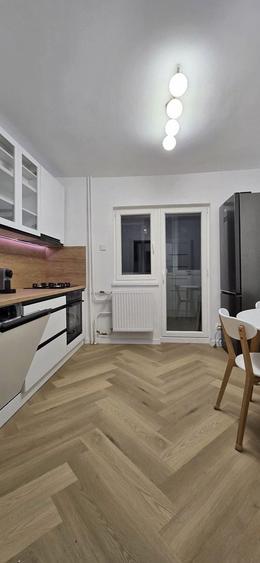 Apartament cu 2 camere decomandat, mobilat în Tineretului