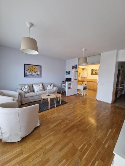 Apartament cu 2 camere semidecomandat în Dristor
