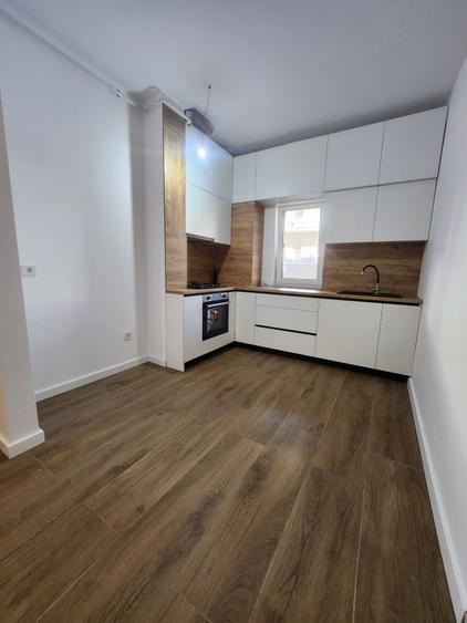 Apartament cu 2 camere decomandat în Florești