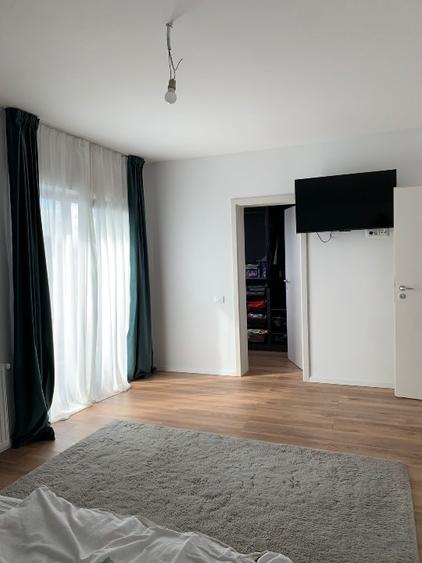 Casă individuală cu 5 camere cu Canalizare în Hărman