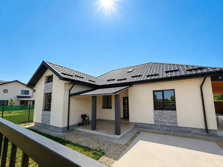 Casă cu 5 camere cu Teren 600 Mp în Poiana lui Stângă