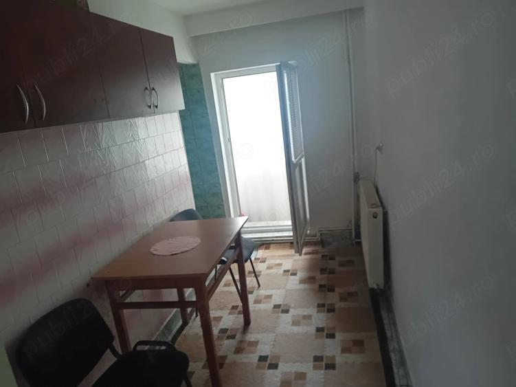 Garsonieră decomandată în Trivale
