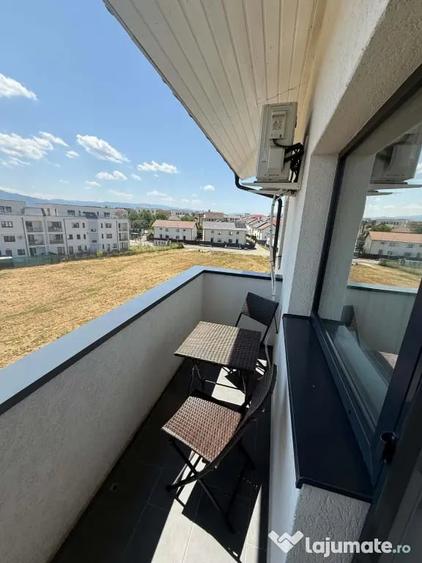 Apartament cu 2 camere semidecomandat în Șelimbăr