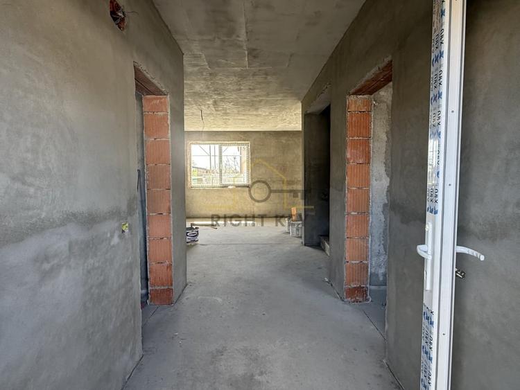 Casă individuală cu 5 camere cu Canalizare în Ciorogârla