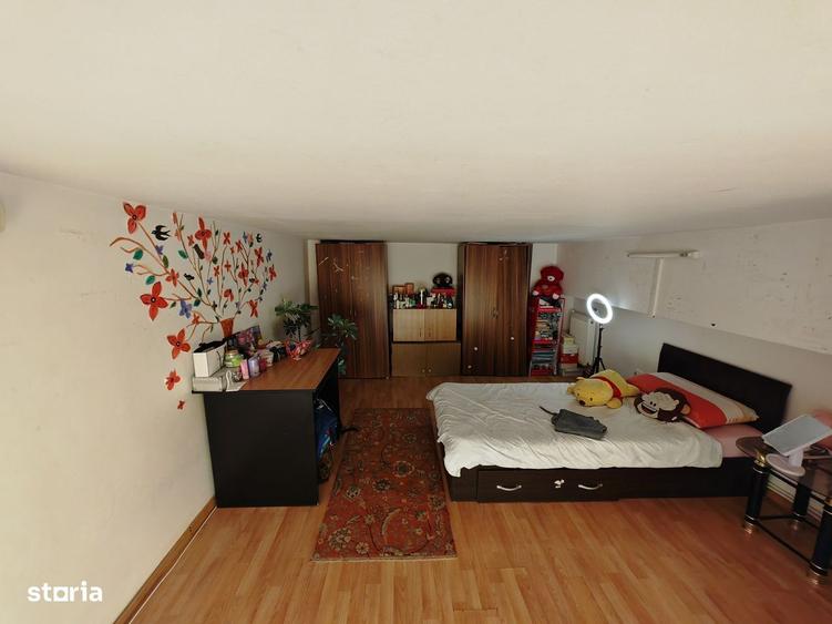 Apartament cu 4 camere în Letea