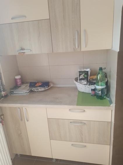 Apartament cu 3 camere decomandat în 1 Mai