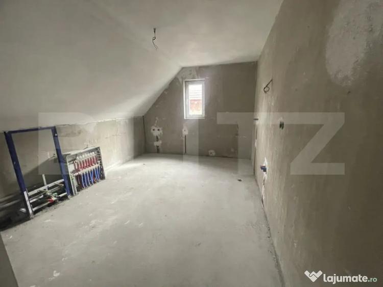 Casa individuala semifinisata, 4 camere, 10 ari teren si gar - 10