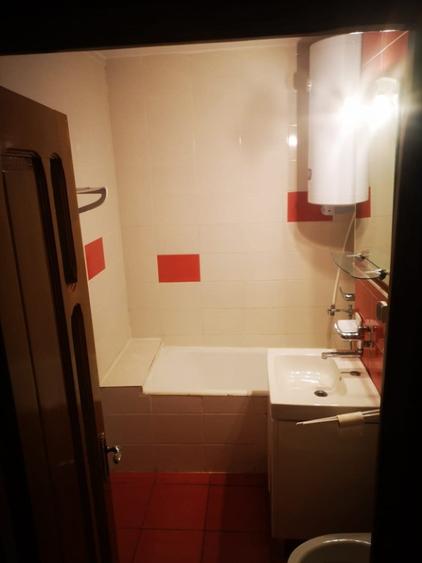 Apartament cu 3 camere decomandat în Tomis Nord