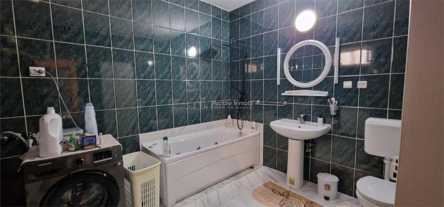 Casă cu 5 camere cu Teren 565 Mp în Central