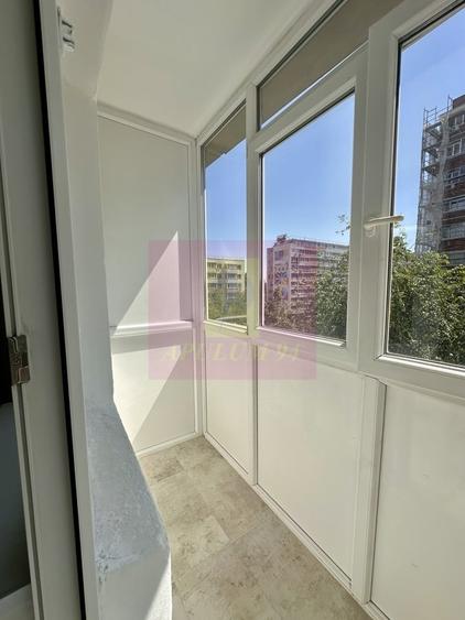 Apartament cu 4 camere semidecomandat în Ștefan cel Mare