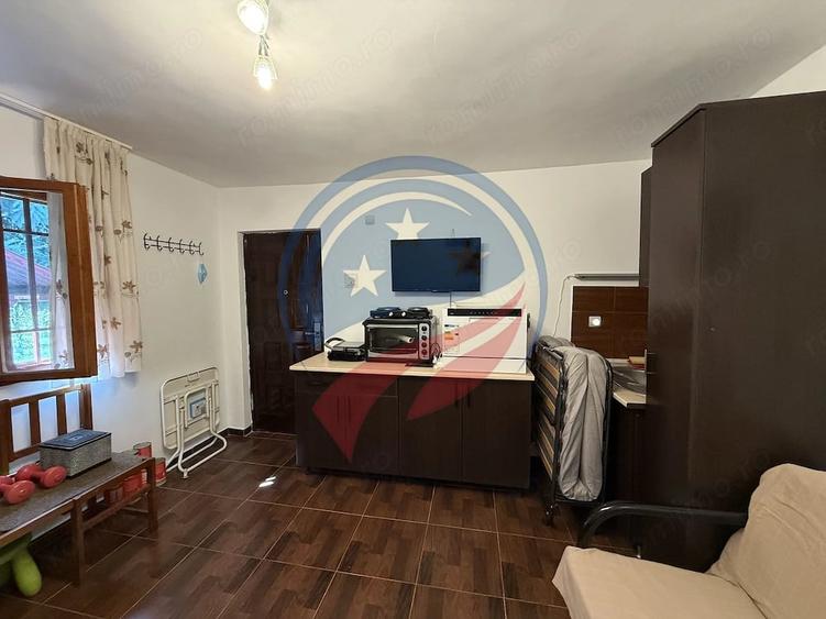 Casă cu 3 camere cu Teren 2100 Mp în Bunești (Mălureni)