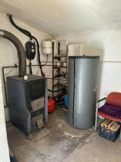 Casă cu 4 camere în Tinca