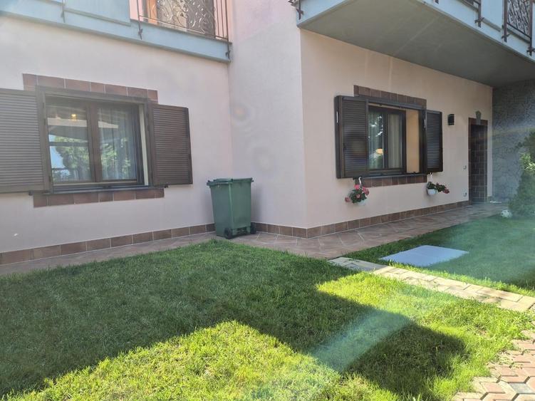 Casă individuală cu 6 camere cu Canalizare în Faleza Nord