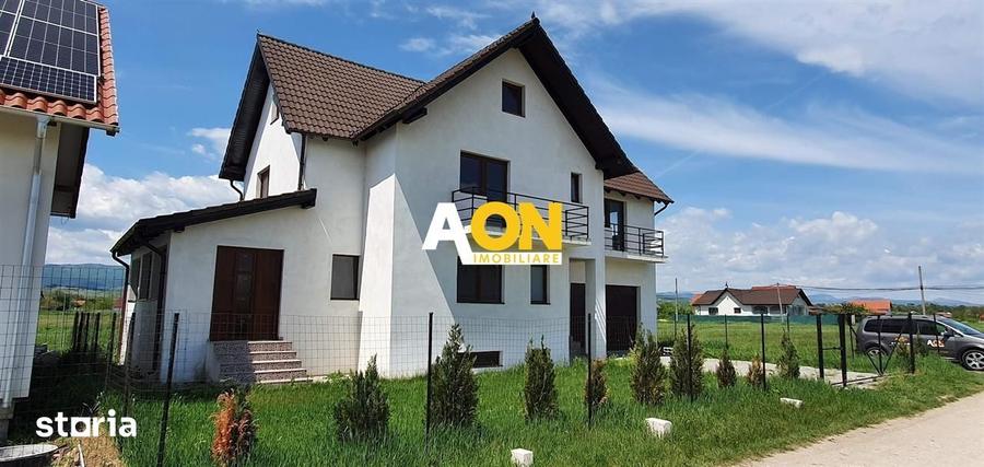 Casă cu 4 camere cu Teren 300 Mp în Partoș