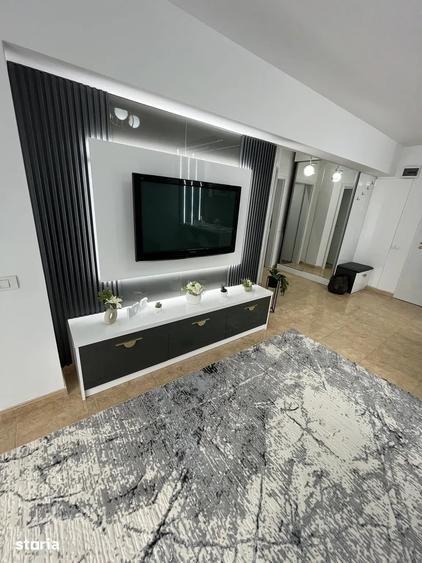 Apartament cu 2 camere decomandat, mobilat în City Park Mall