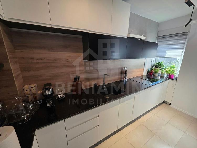Apartament cu 3 camere, mobilat în Calea București