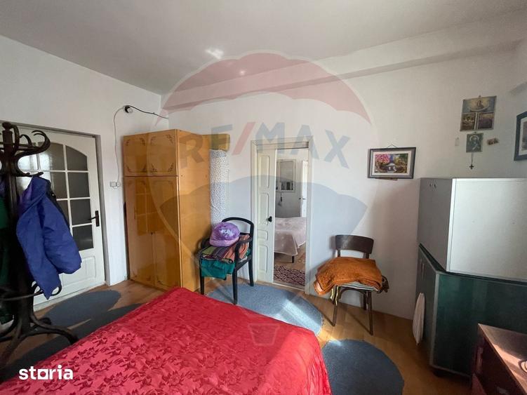 Casă cu 3 camere cu Teren 500 Mp în Central