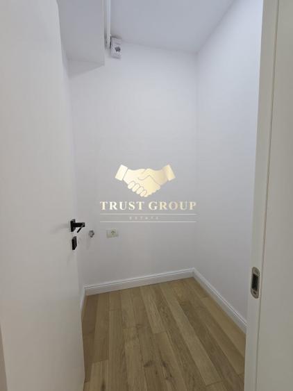 Apartament cu 3 camere decomandat în Polonă
