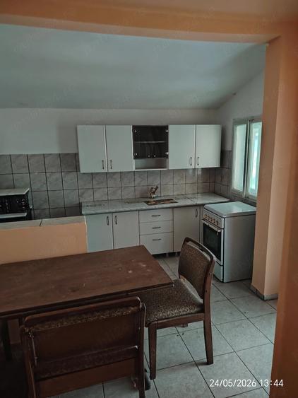 Casă cu 3 camere cu Teren 1500 Mp în Secusigiu