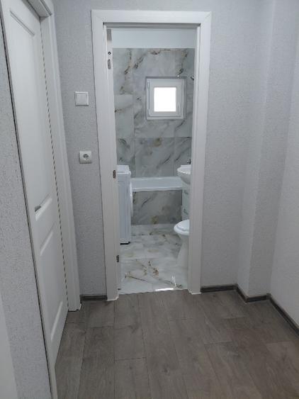 Apartament cu 2 camere semidecomandat în Republicii