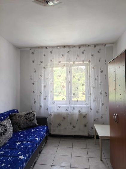 Apartament cu 2 camere semidecomandat în Petros