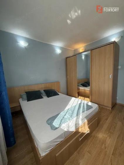 Apartament cu 4 camere semidecomandat, mobilat în Circumvalațiunii