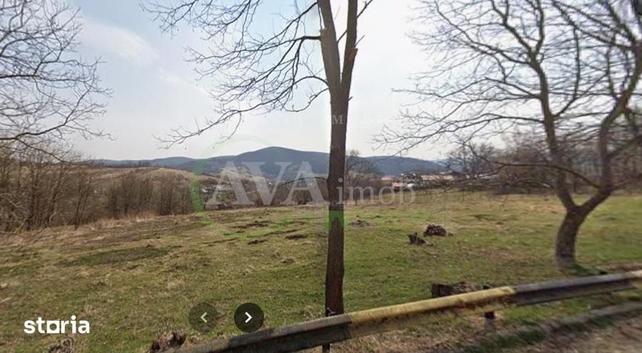 Teren de 2800 mp, în Mărgineni