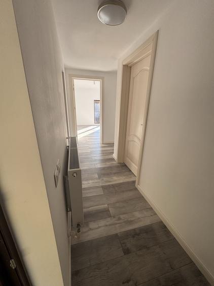 Casă cu 4 camere în Moroeni