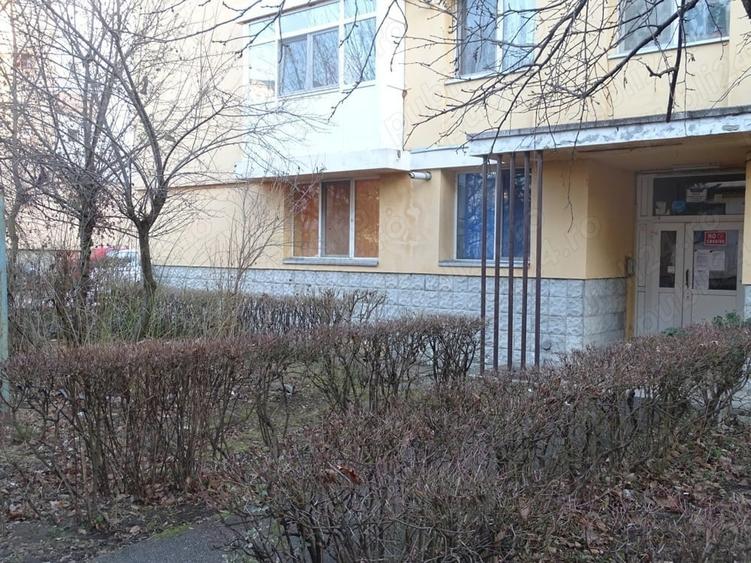 Apartament cu 2 camere nedecomandat în Grivița