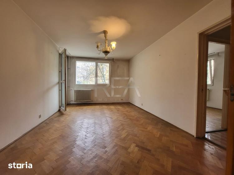 Apartament cu 4 camere semidecomandat în Sălăjan