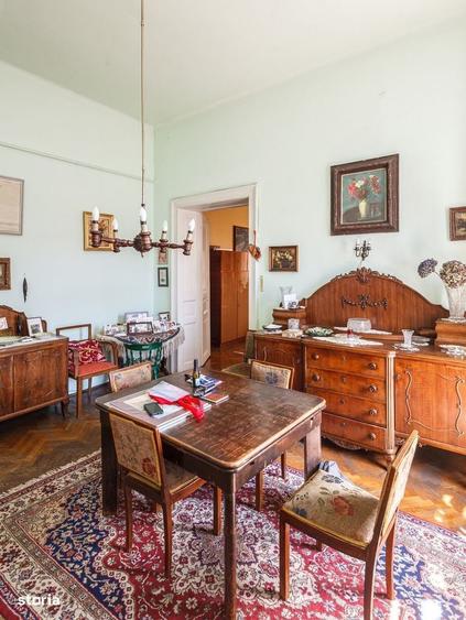 Apartament cu 4 camere în Ultracentral