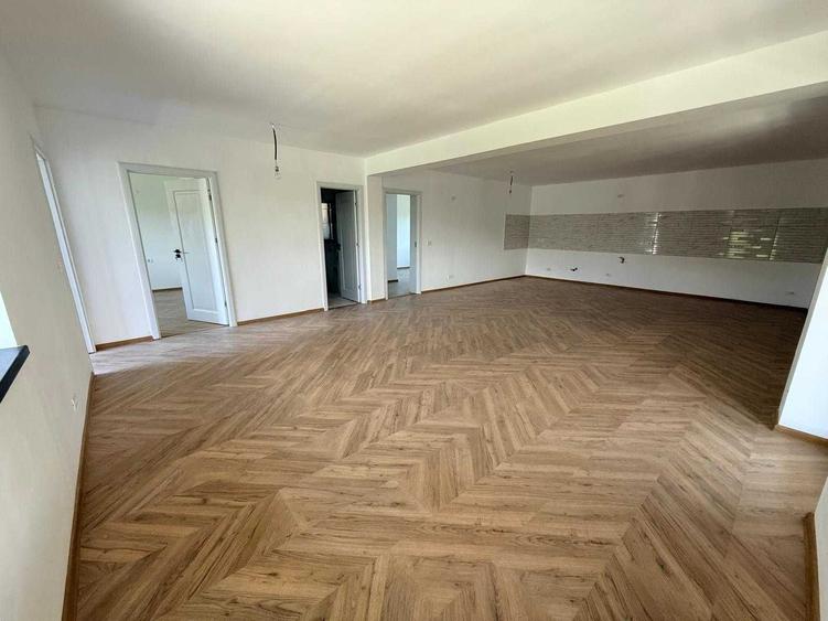 Casă cu 3 camere în Hemeiuș
