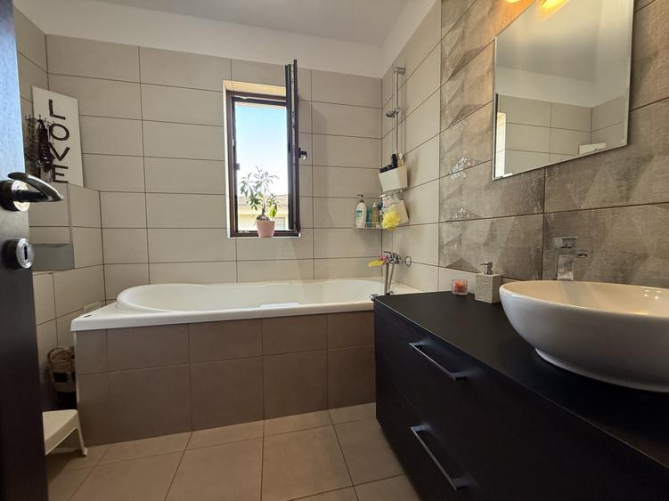 Apartament cu 2 camere decomandat, mobilat în Calea Urseni