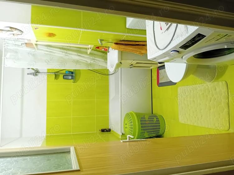Apartament cu 3 camere semidecomandat în Lugoj