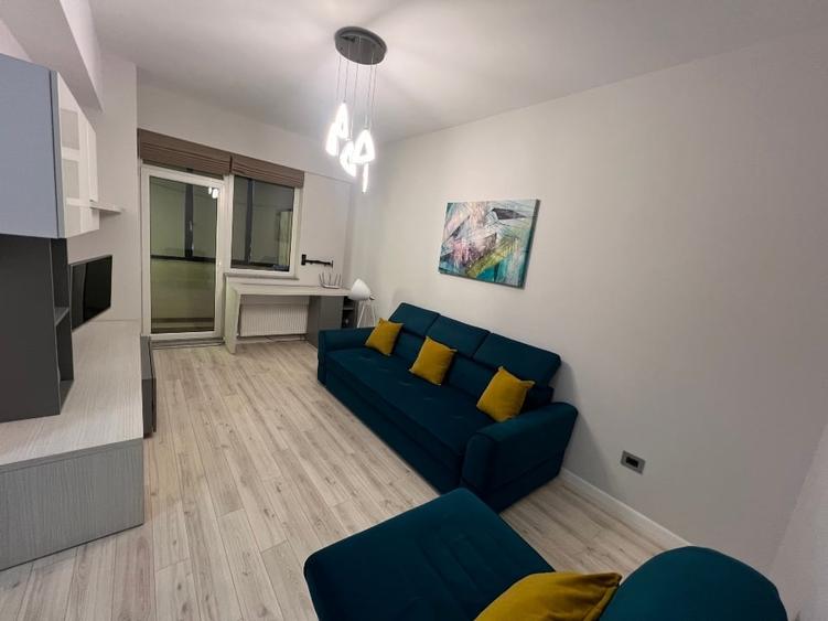 Garsonieră decomandată, mobilată în Tomis Nord