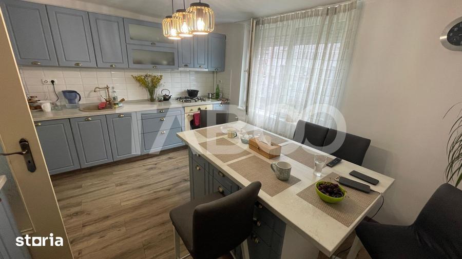 Casa 4 camere de vanzare in Lazaret cu garaj demisol generos mansarda - 7