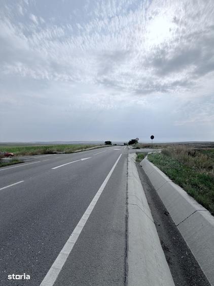 Teren de 35000 mp, în Central