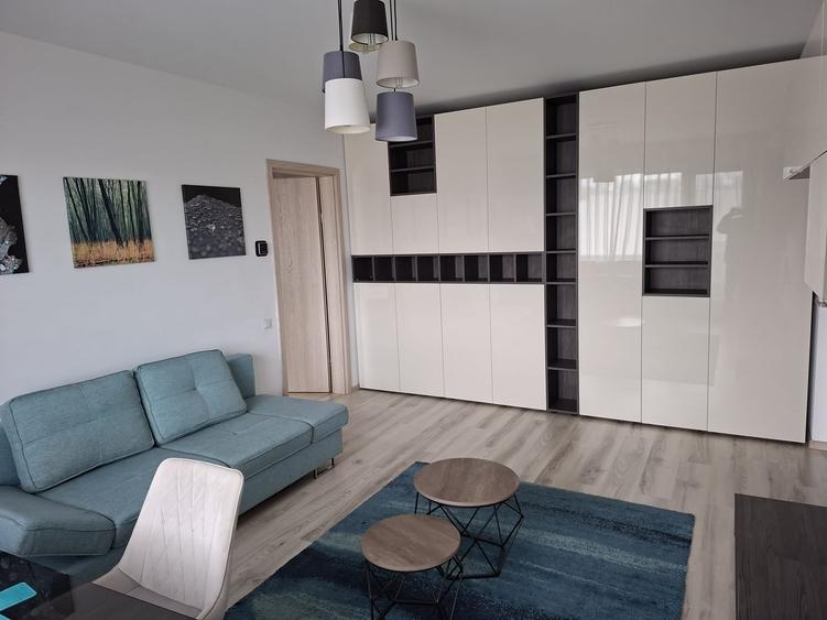 Apartament cu 2 camere semidecomandat în Băneasa