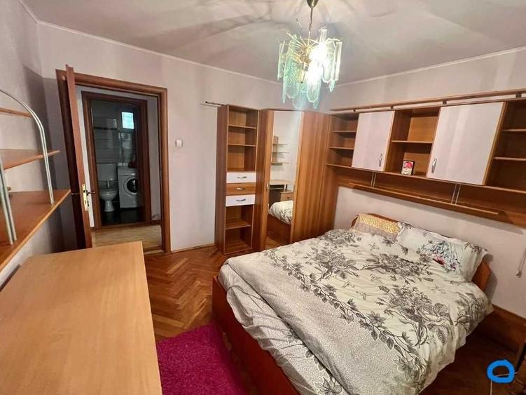 Apartament cu 3 camere decomandat, mobilat în Ultracentral