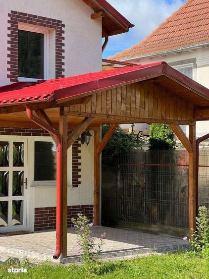 Casă cu 4 camere cu Teren 1700 Mp în Lerești