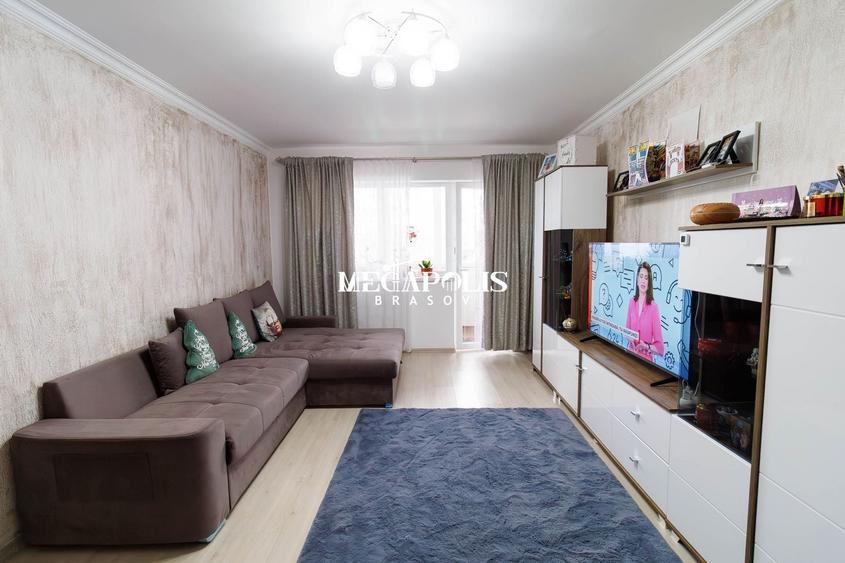 Apartament cu 2 camere decomandat în Sânpetru