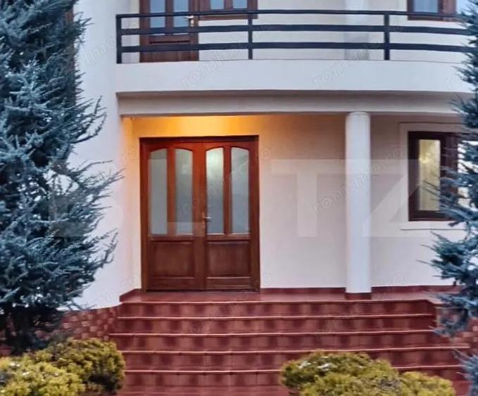 Re?edin?a premium cu poten?ial medical sau business, zona centrala Targovi?te - 16